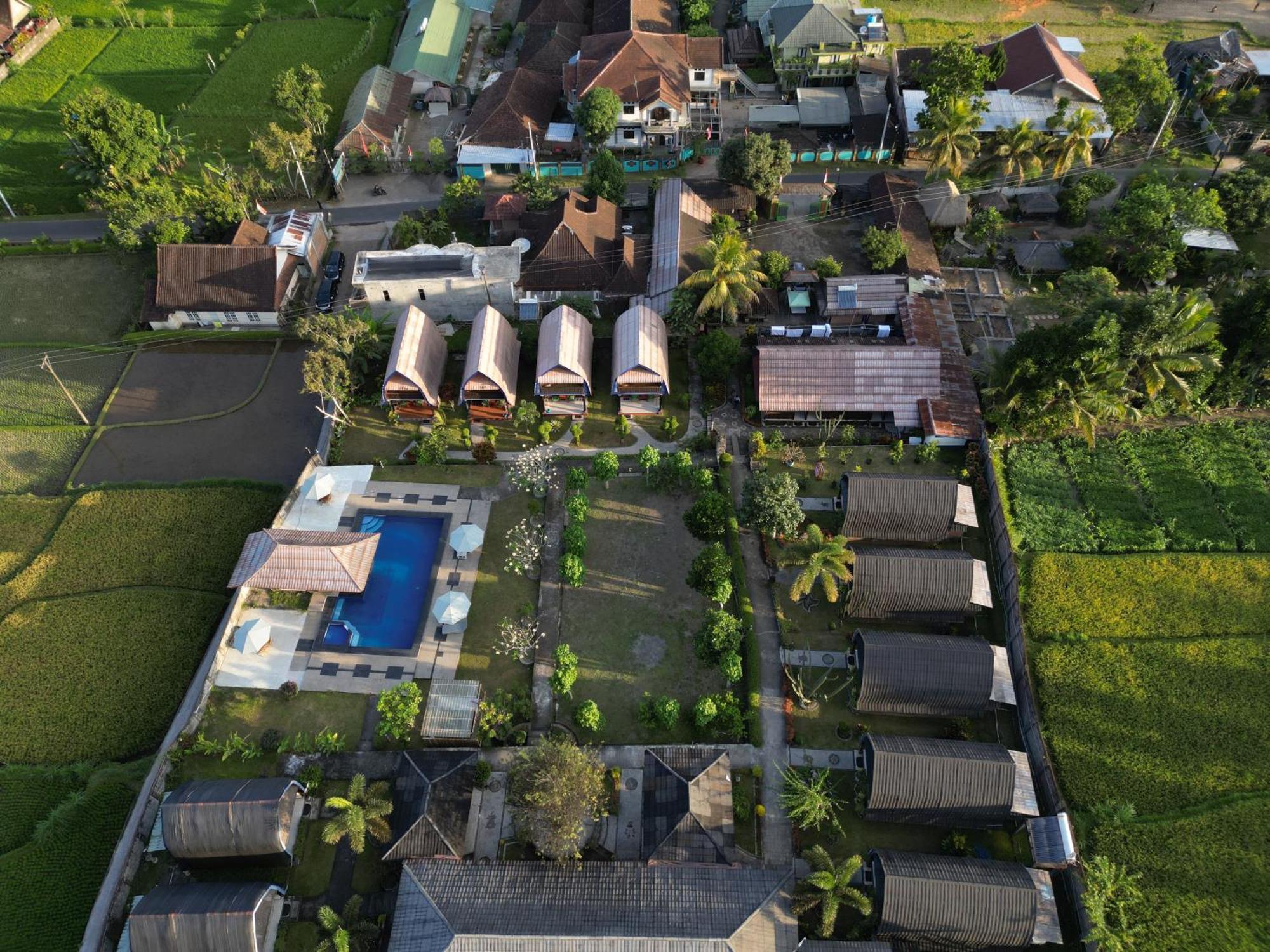 Green Orry Inn Тетебату Екстер'єр фото